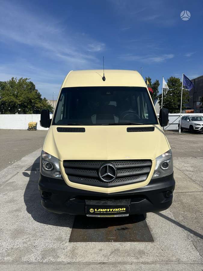 Mercedes-Benz Sprinter, passenger minibus