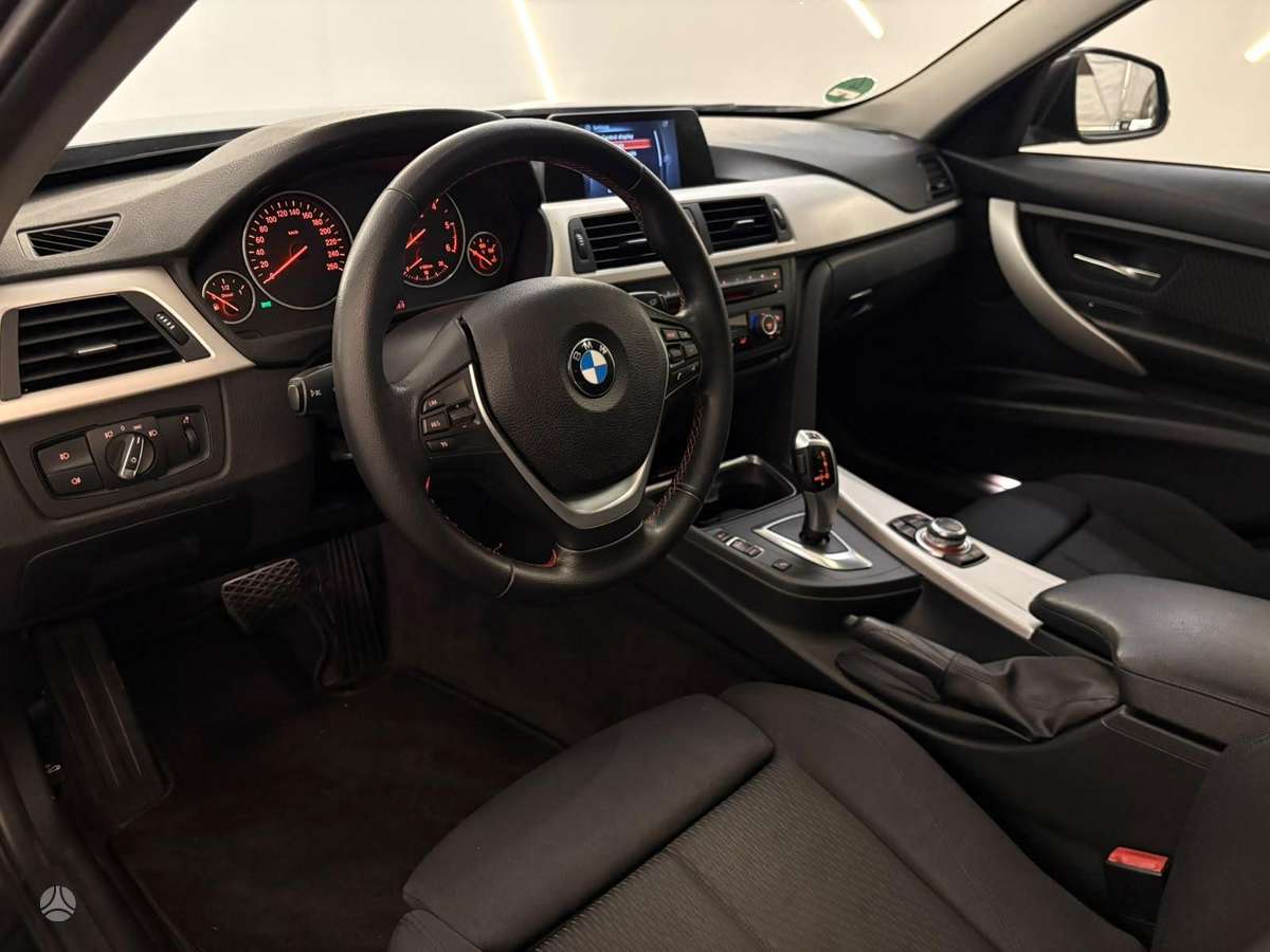 BMW 320, 2.0 l., Седан
