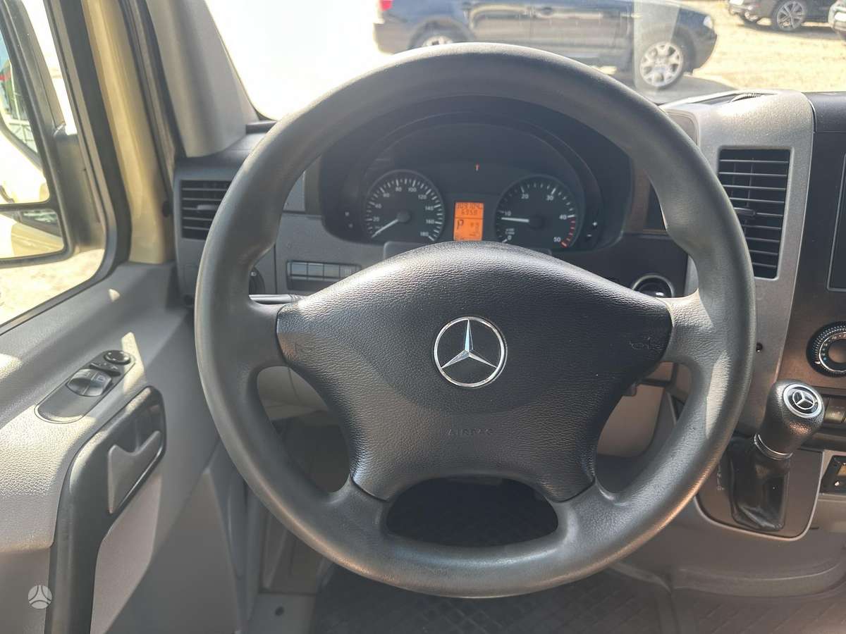 Mercedes-Benz Sprinter, passenger minibus