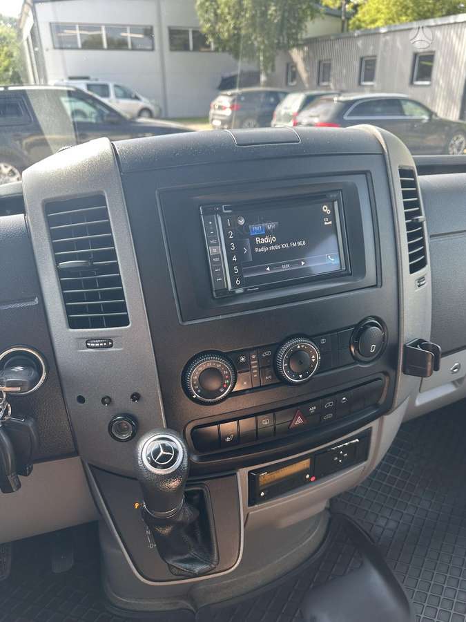 Mercedes-Benz Sprinter, passenger minibus