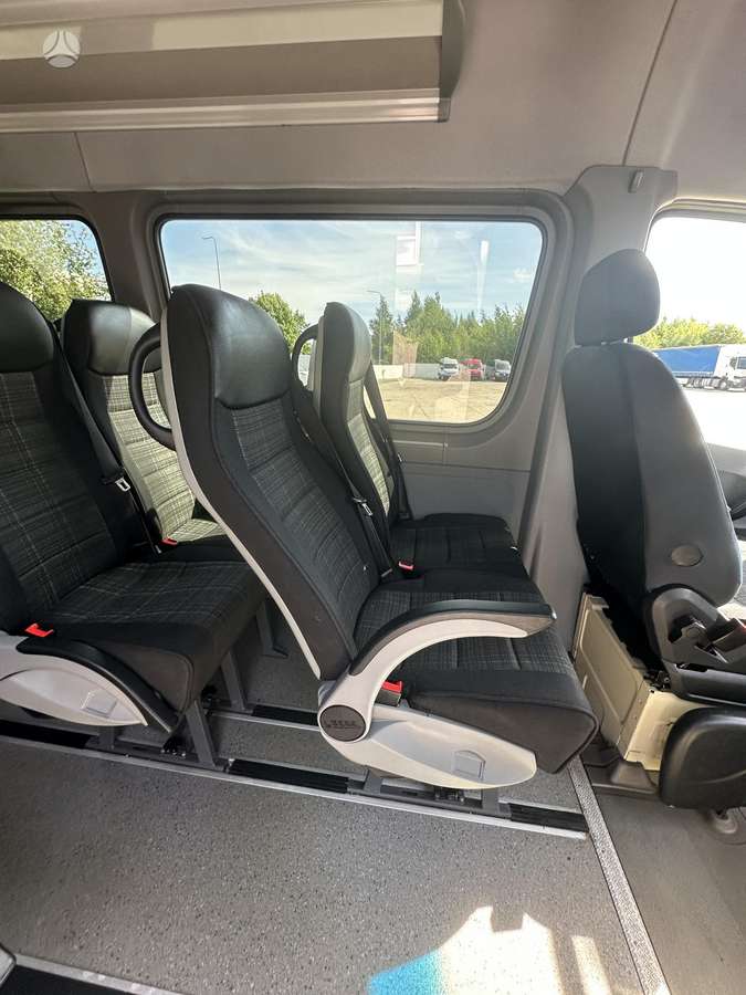 Mercedes-Benz Sprinter, passenger minibus
