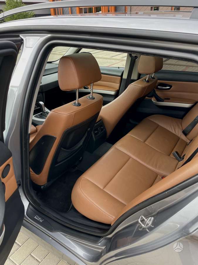 BMW 320, 2.0 l., Универсал