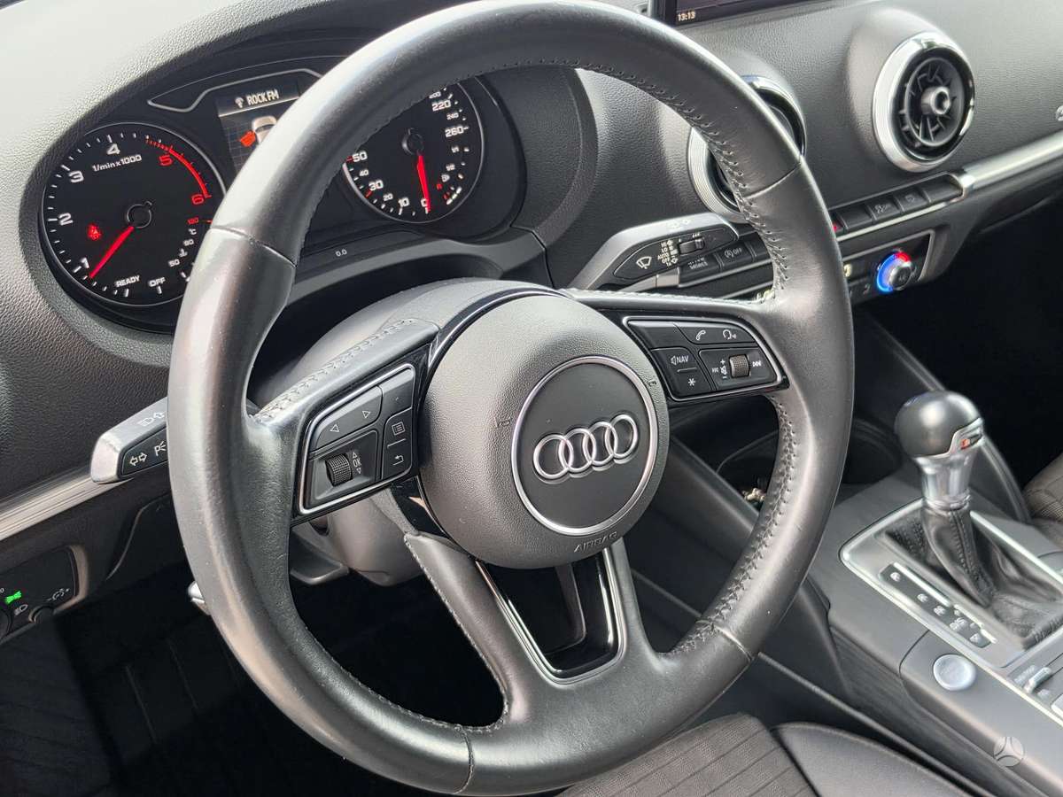 Audi A3, 2.0 l., Седан