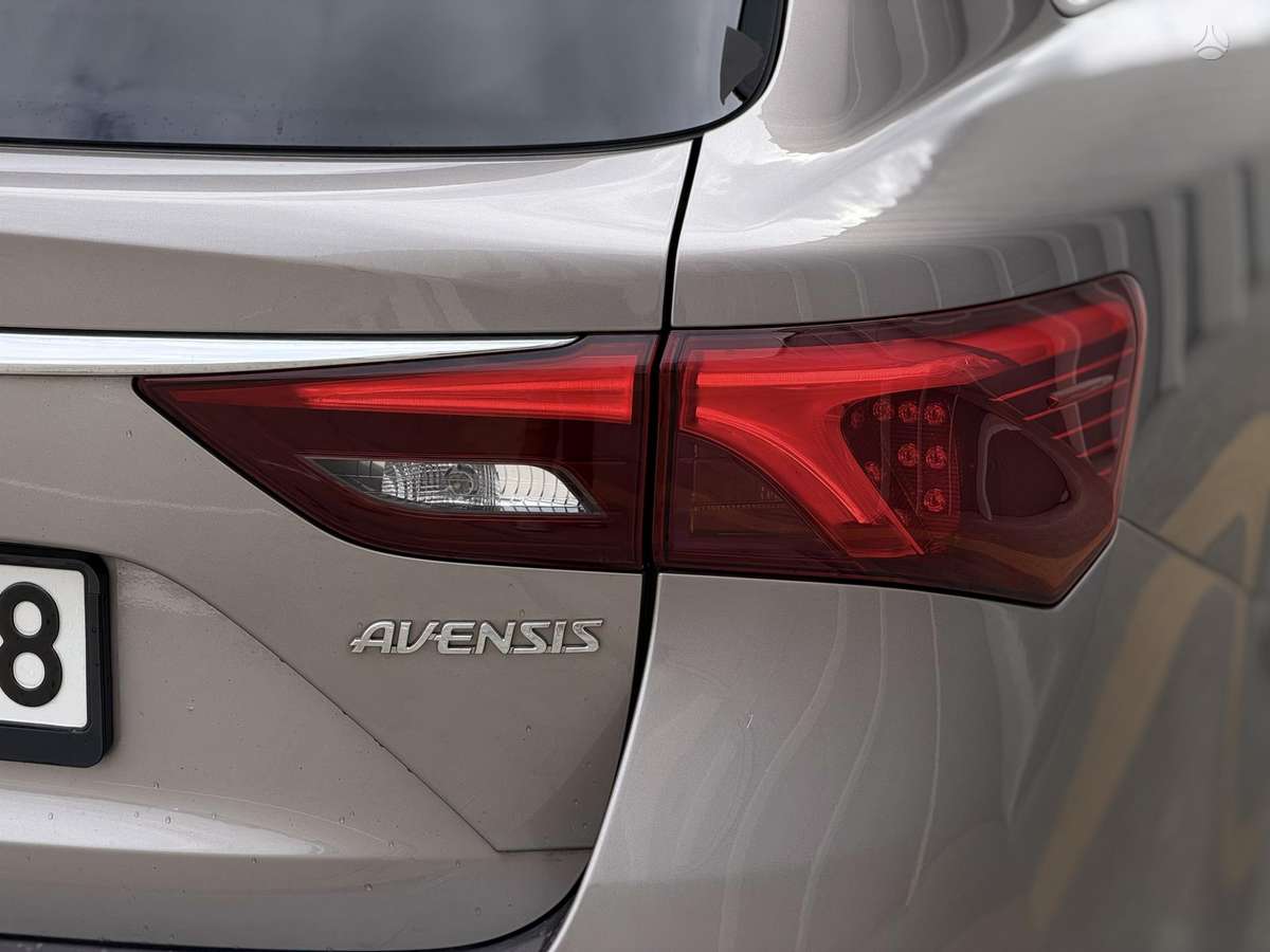 Toyota Avensis, 2.0 l., Универсал