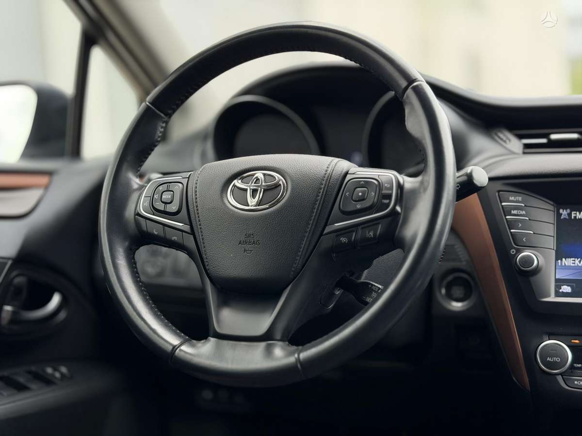Toyota Avensis, 2.0 l., Универсал