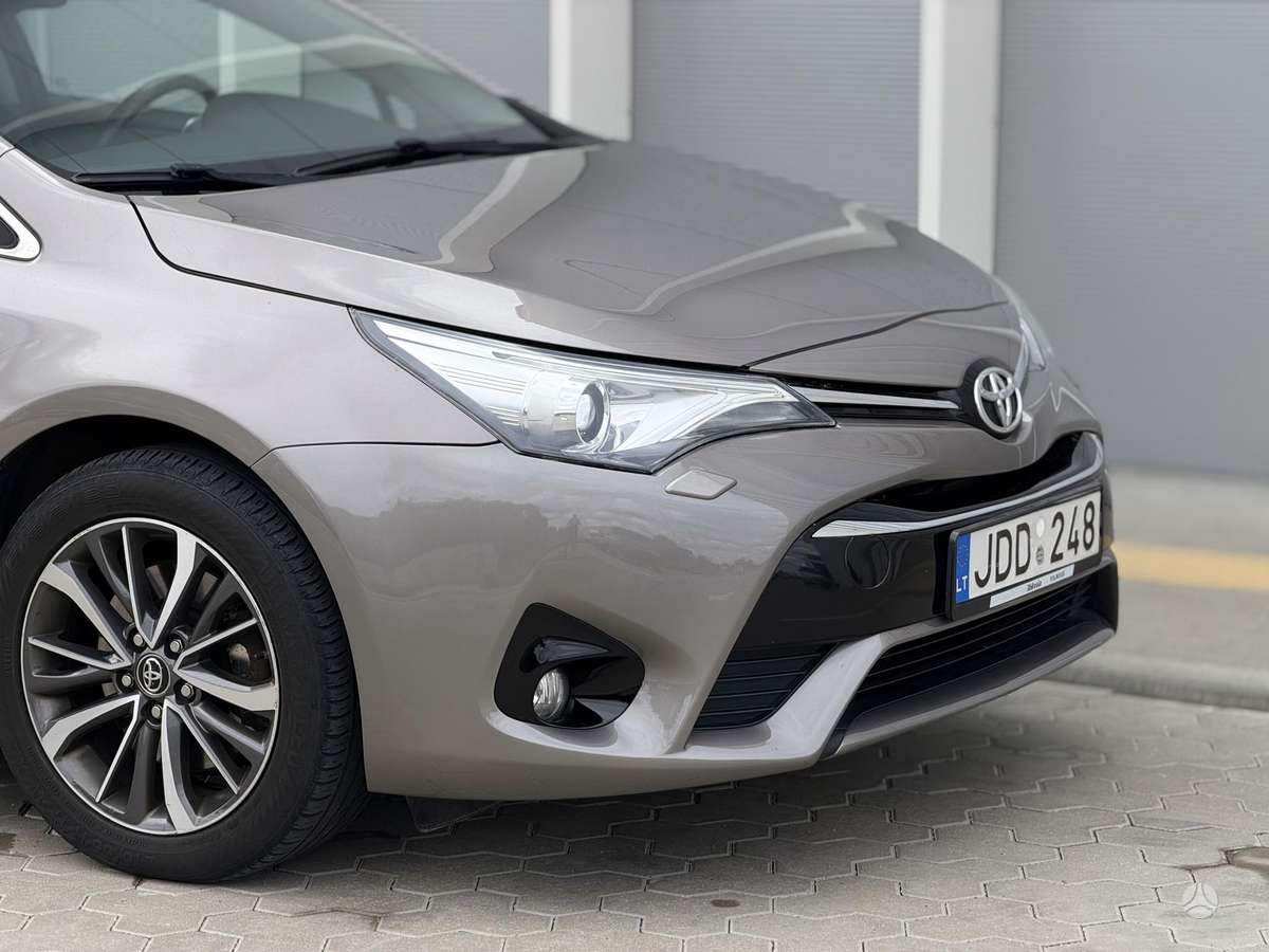 Toyota Avensis, 2.0 l., Универсал