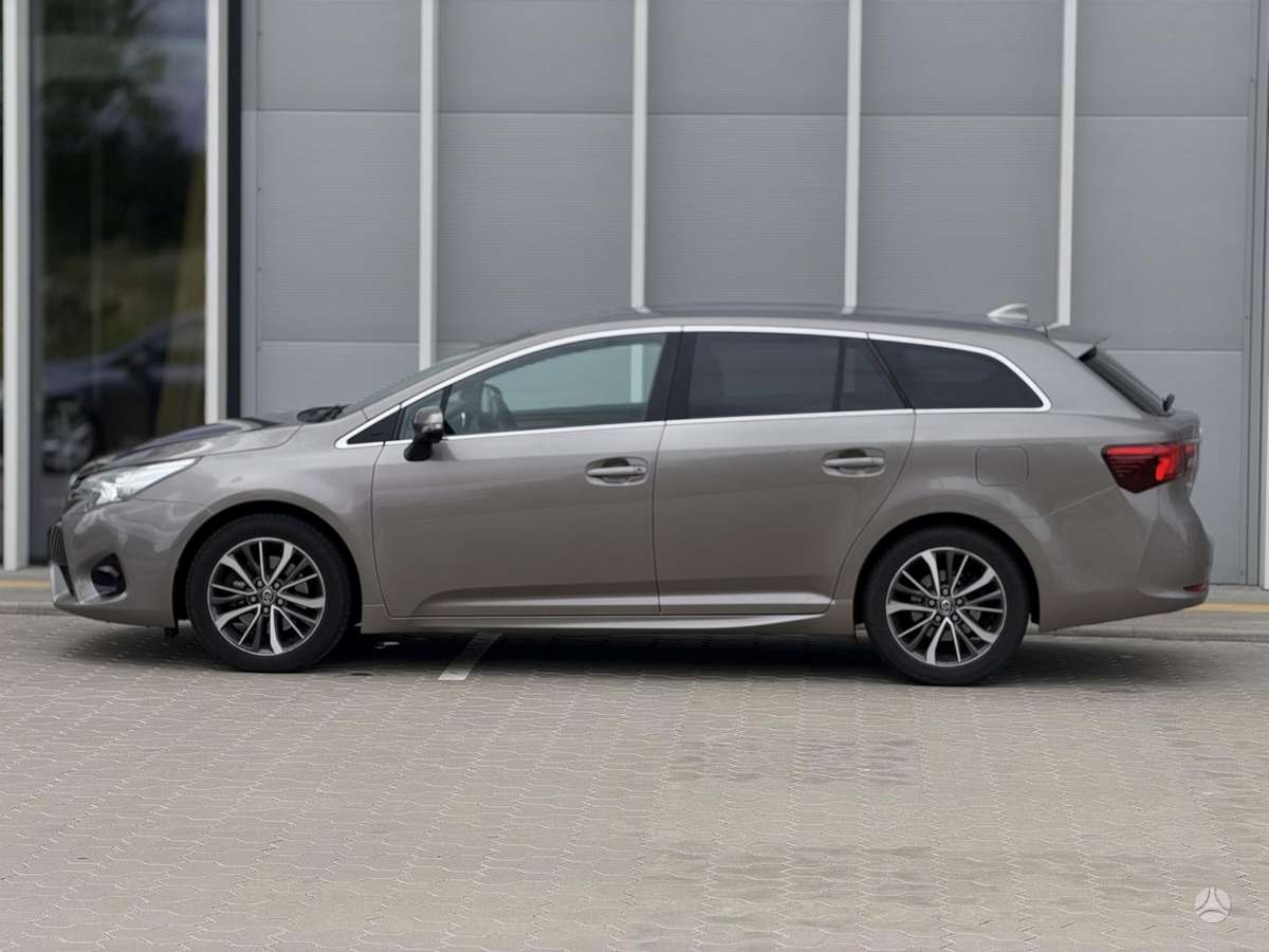 Toyota Avensis, 2.0 l., Универсал