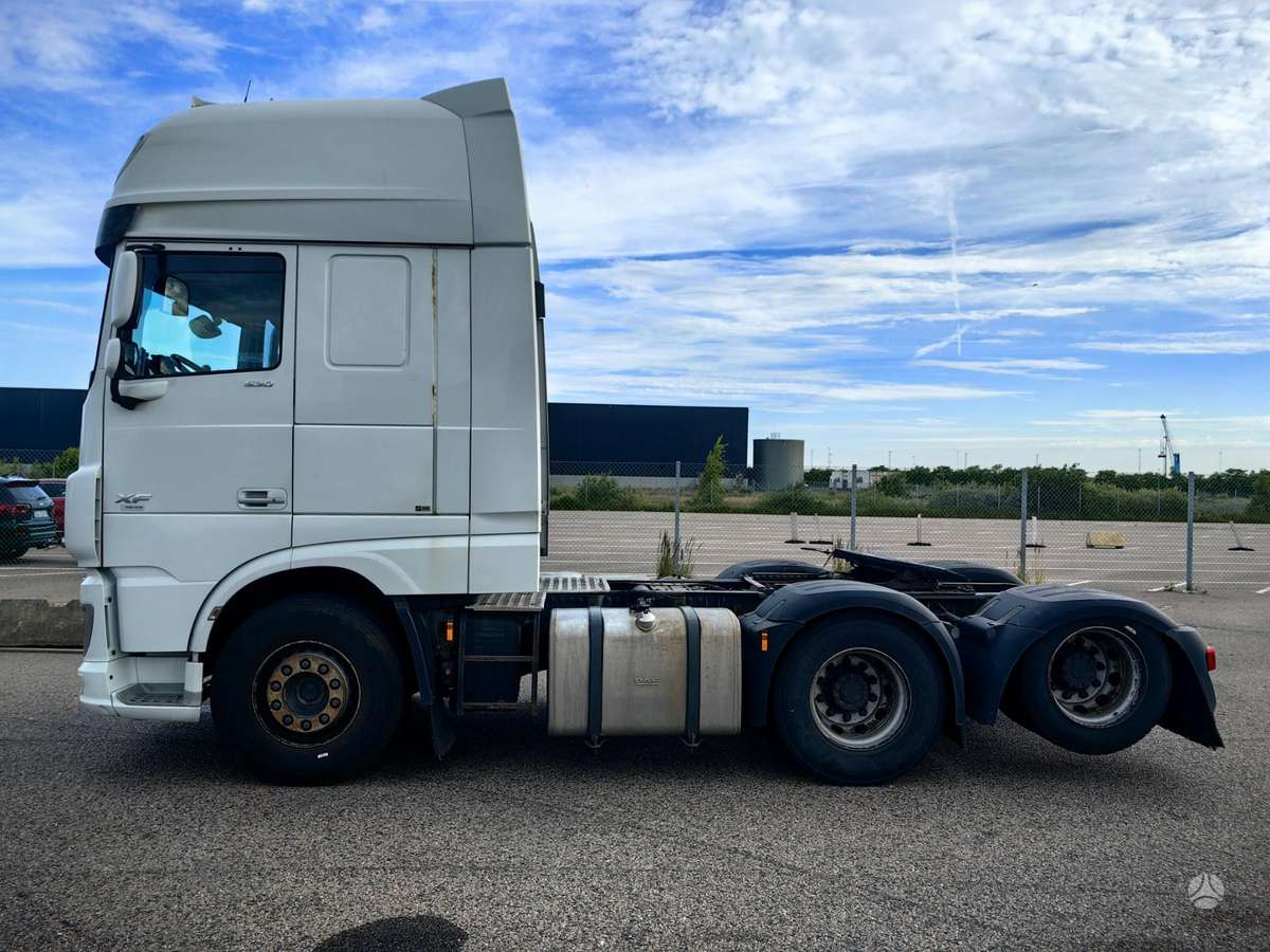 DAF XF 530, 2 miegamosios vietos