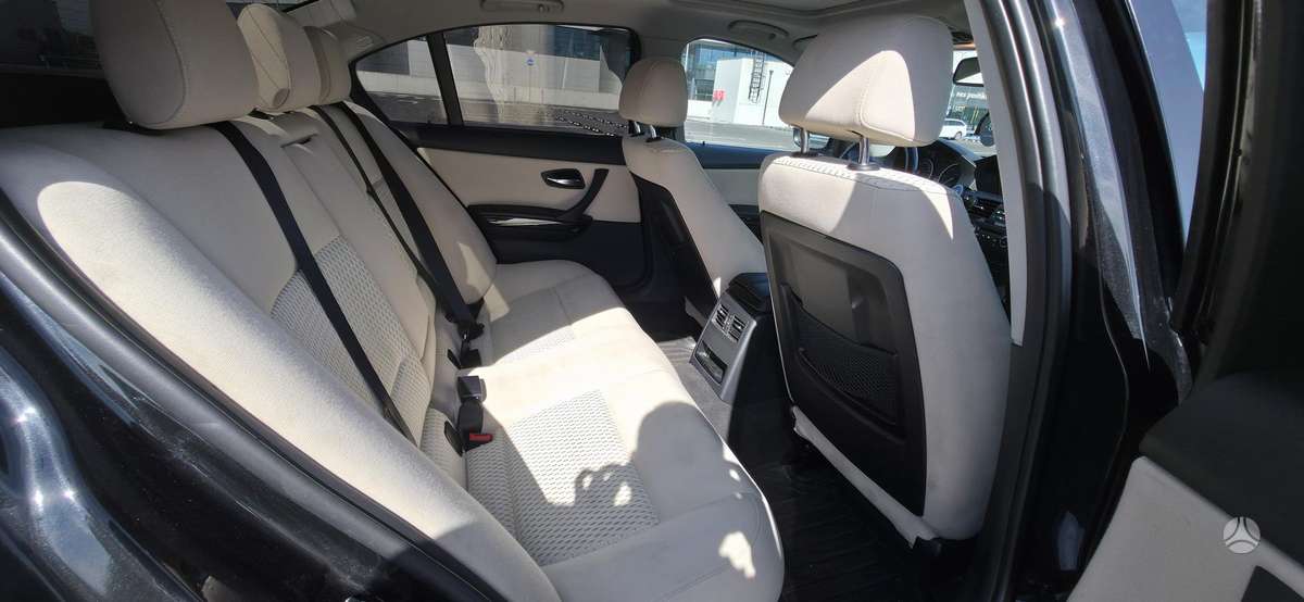 BMW 318, 2.0 l., Седан