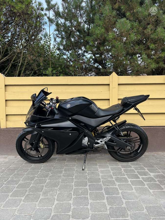 Yamaha YZF 125cc, superbikes