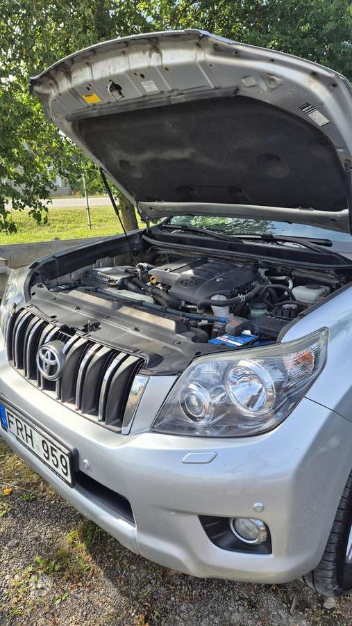 Toyota Land Cruiser - 9