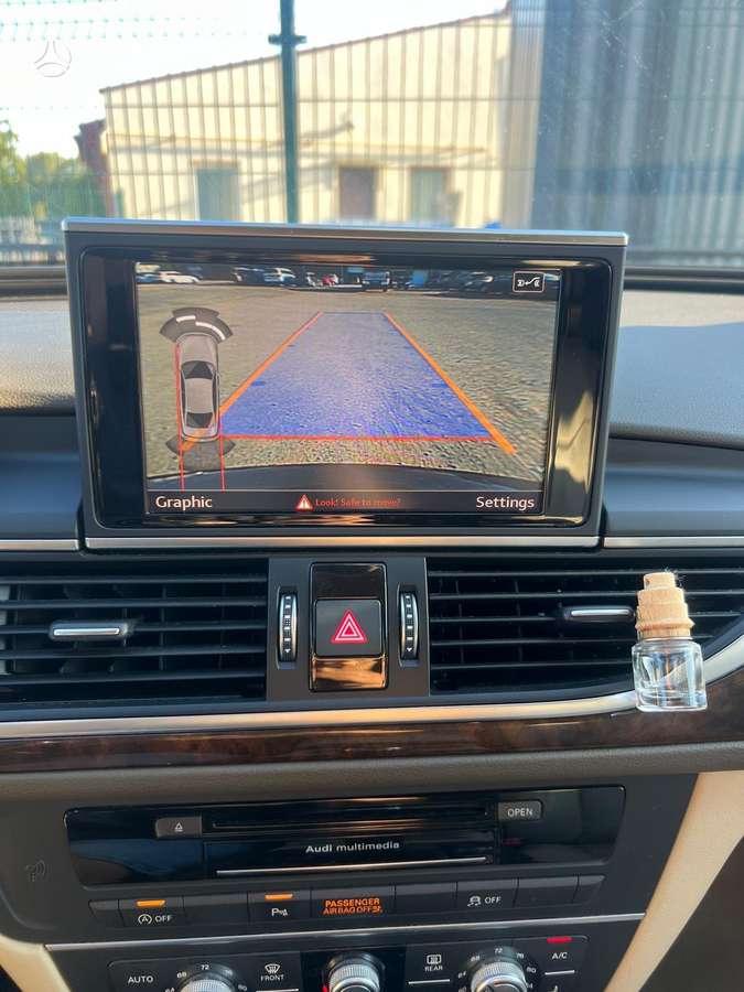 Audi A6, 2.0 l., Седан
