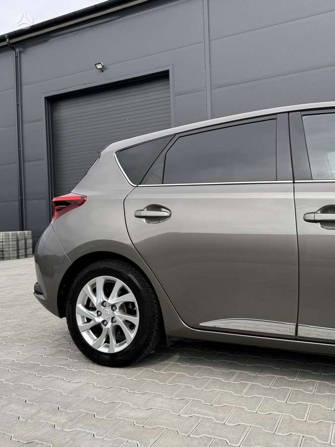Toyota Auris, 1.6 l., hatchback