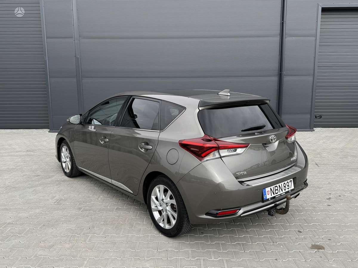 Toyota Auris, 1.6 l., hatchback