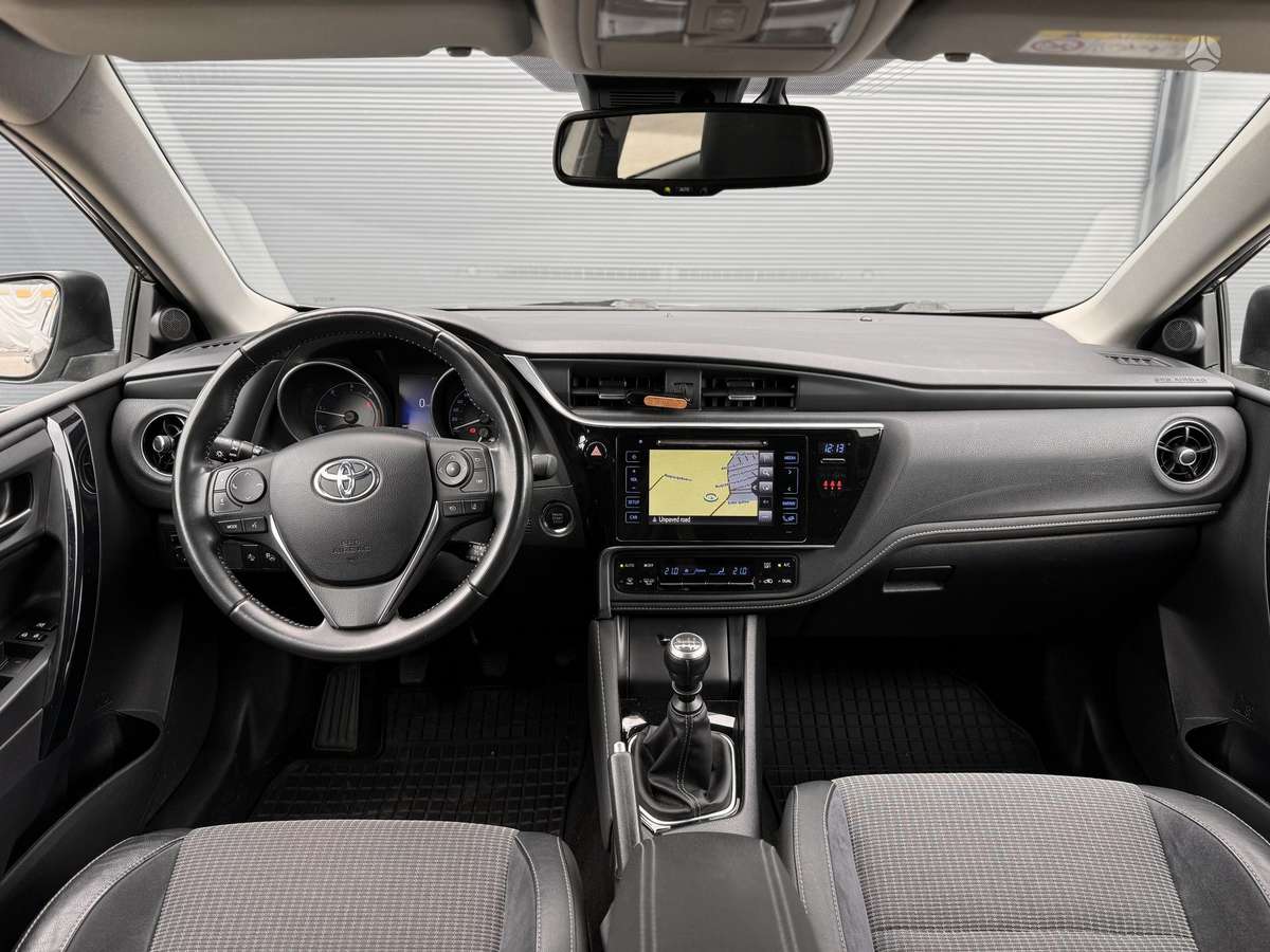 Toyota Auris, 1.6 l., hatchback