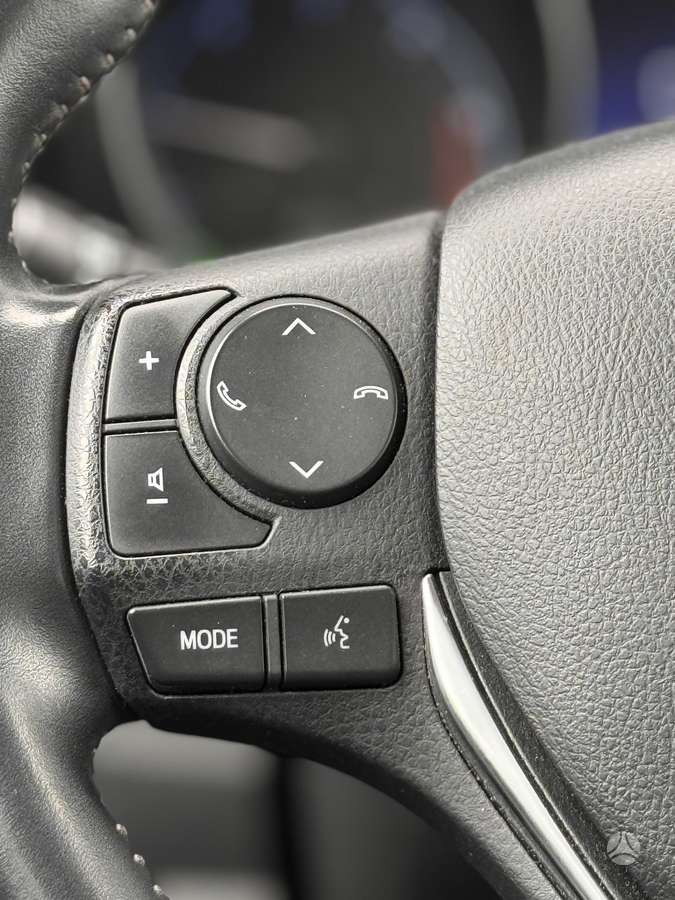 Toyota Auris, 1.6 l., hatchback