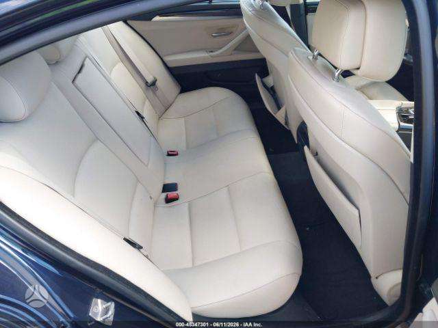 BMW 535, Седан