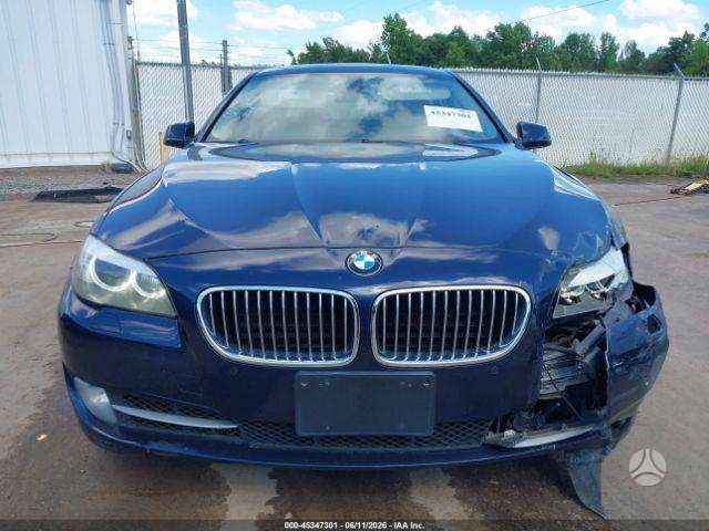 BMW 535, Седан