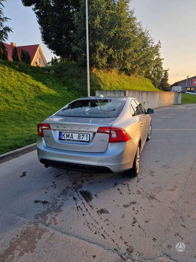 Volvo S60 - 11