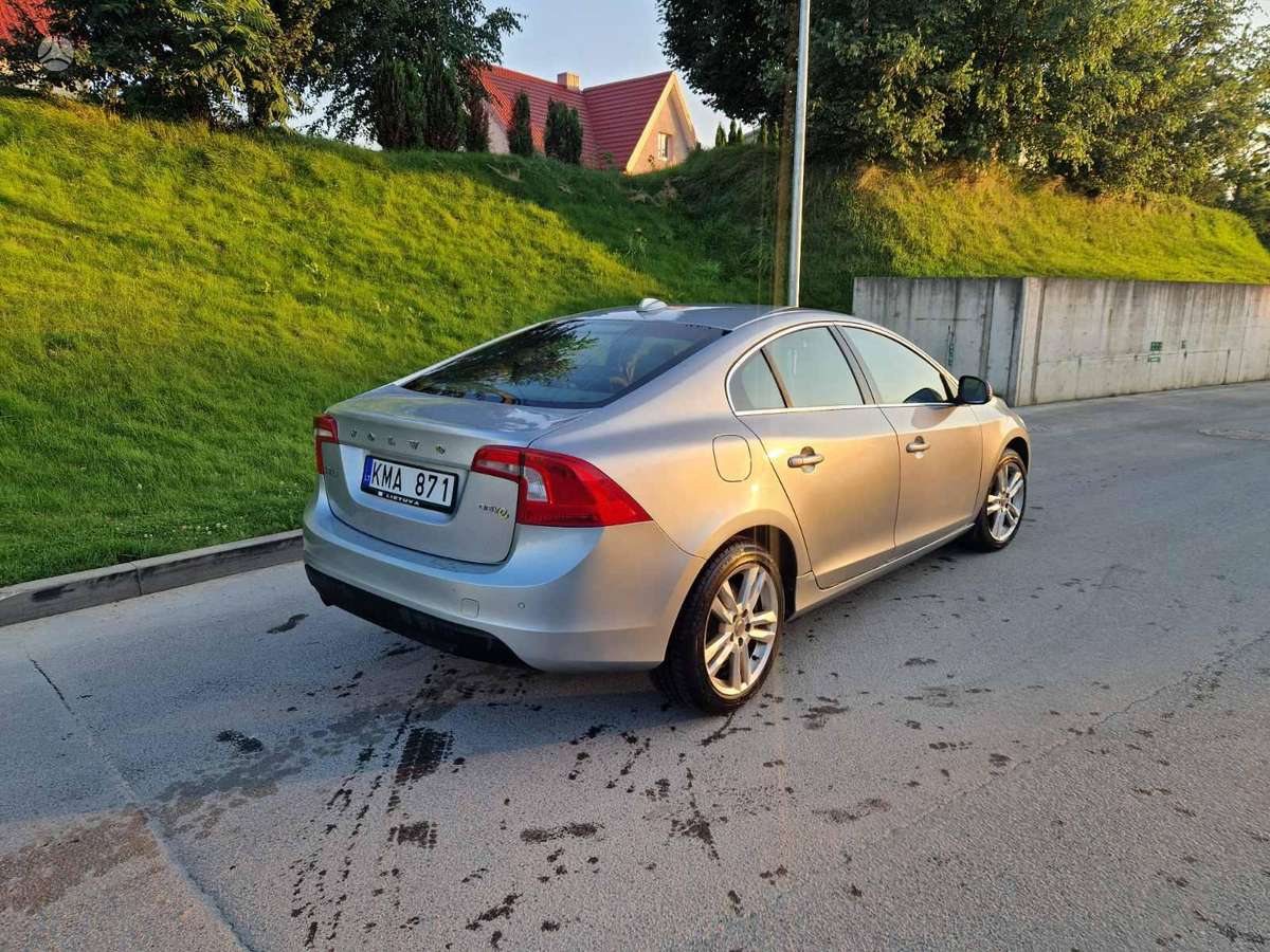 Volvo S60 - 9