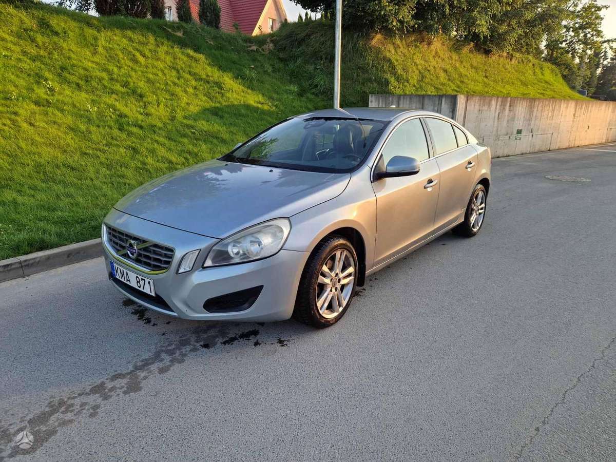 Volvo S60 - 3