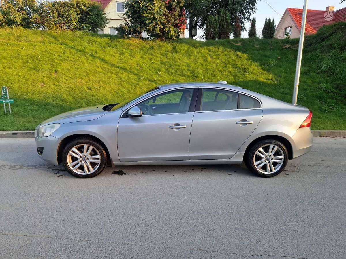 Volvo S60 - 6