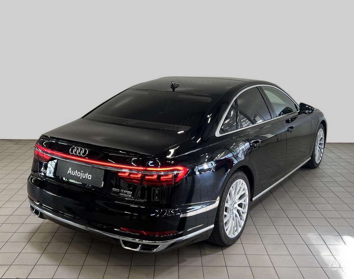 Audi A8, 3.0 l., Седан