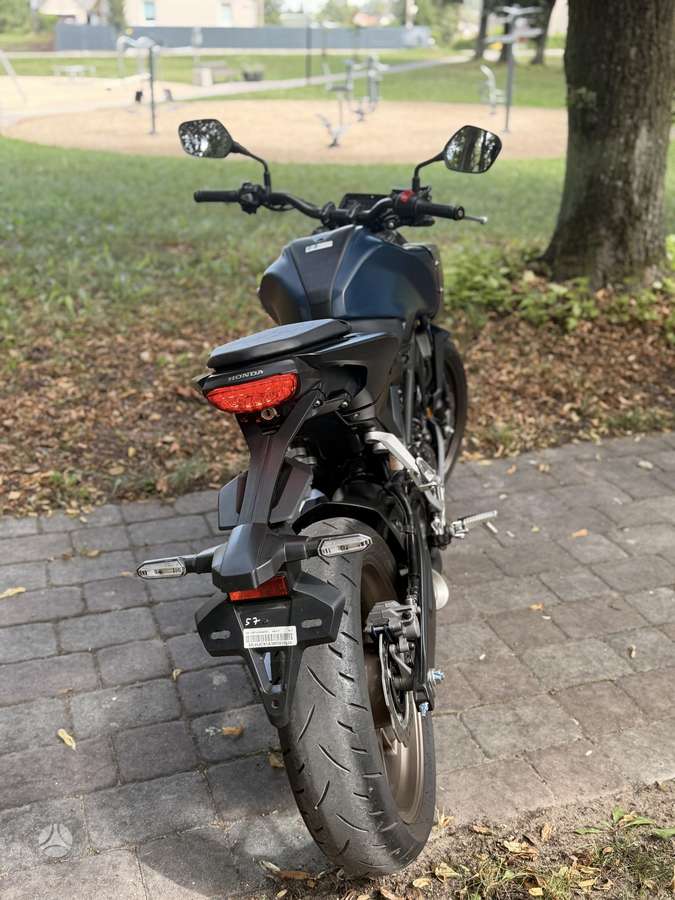 Honda CB 125cc, street / classic