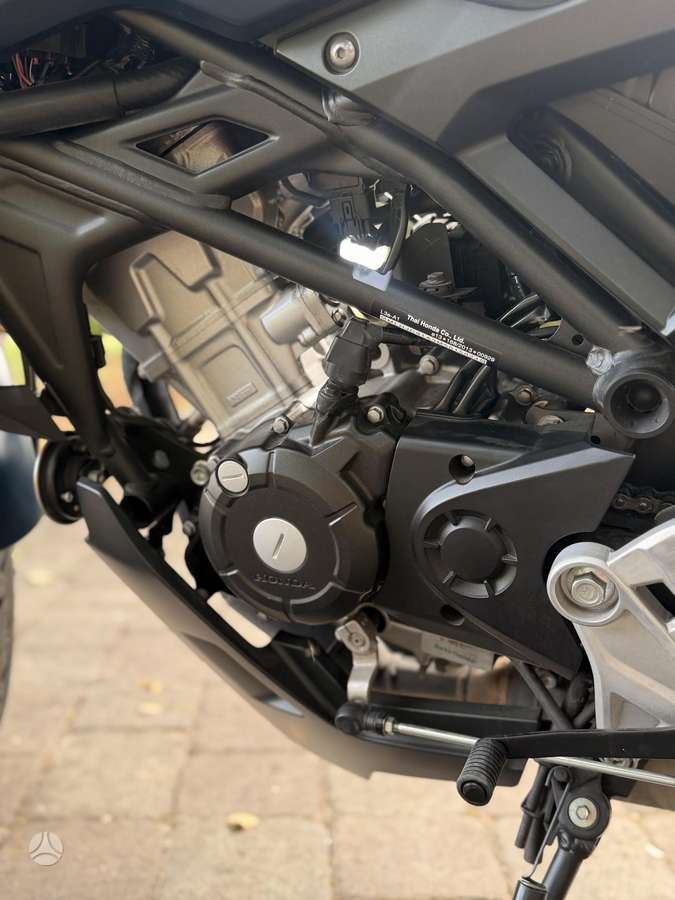 Honda CB 125cc, street / classic