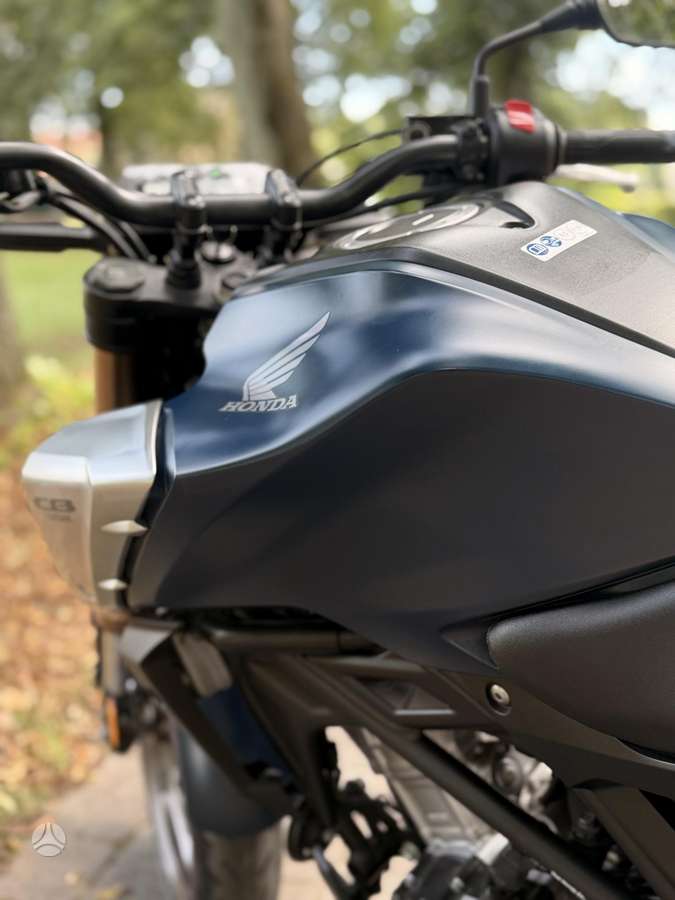 Honda CB 125cc, street / classic