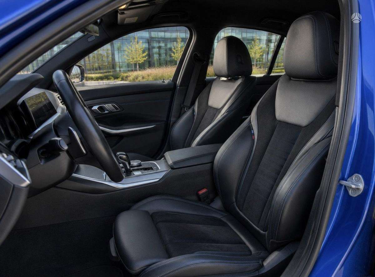 BMW 320, 2.0 l., Седан