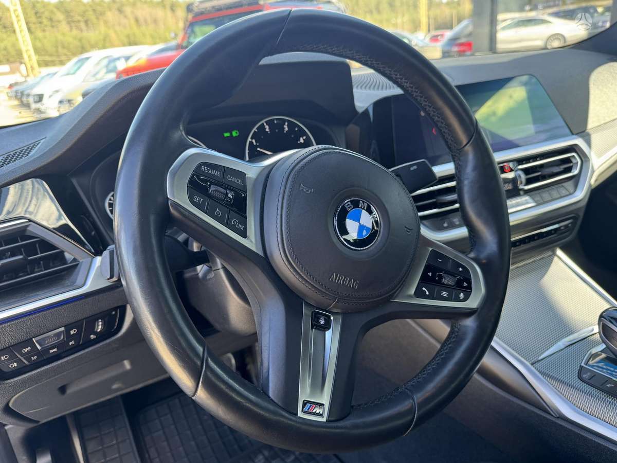 BMW 320, 2.0 l., Седан