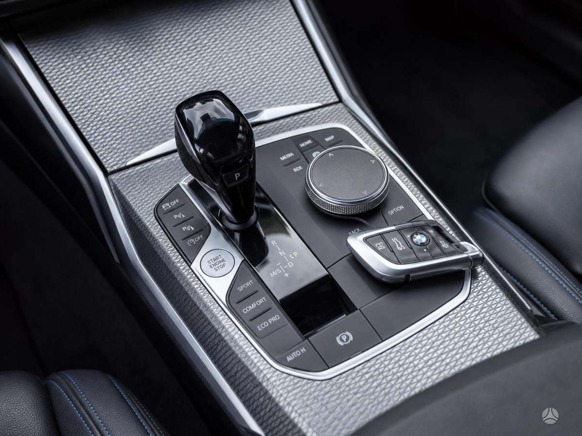 BMW 320, 2.0 l., Седан