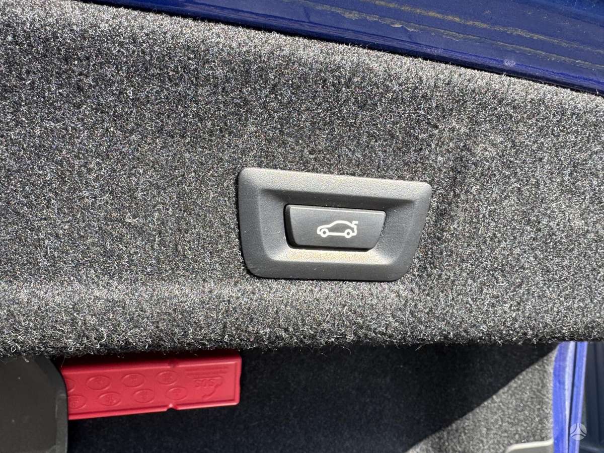 BMW 320, 2.0 l., Седан