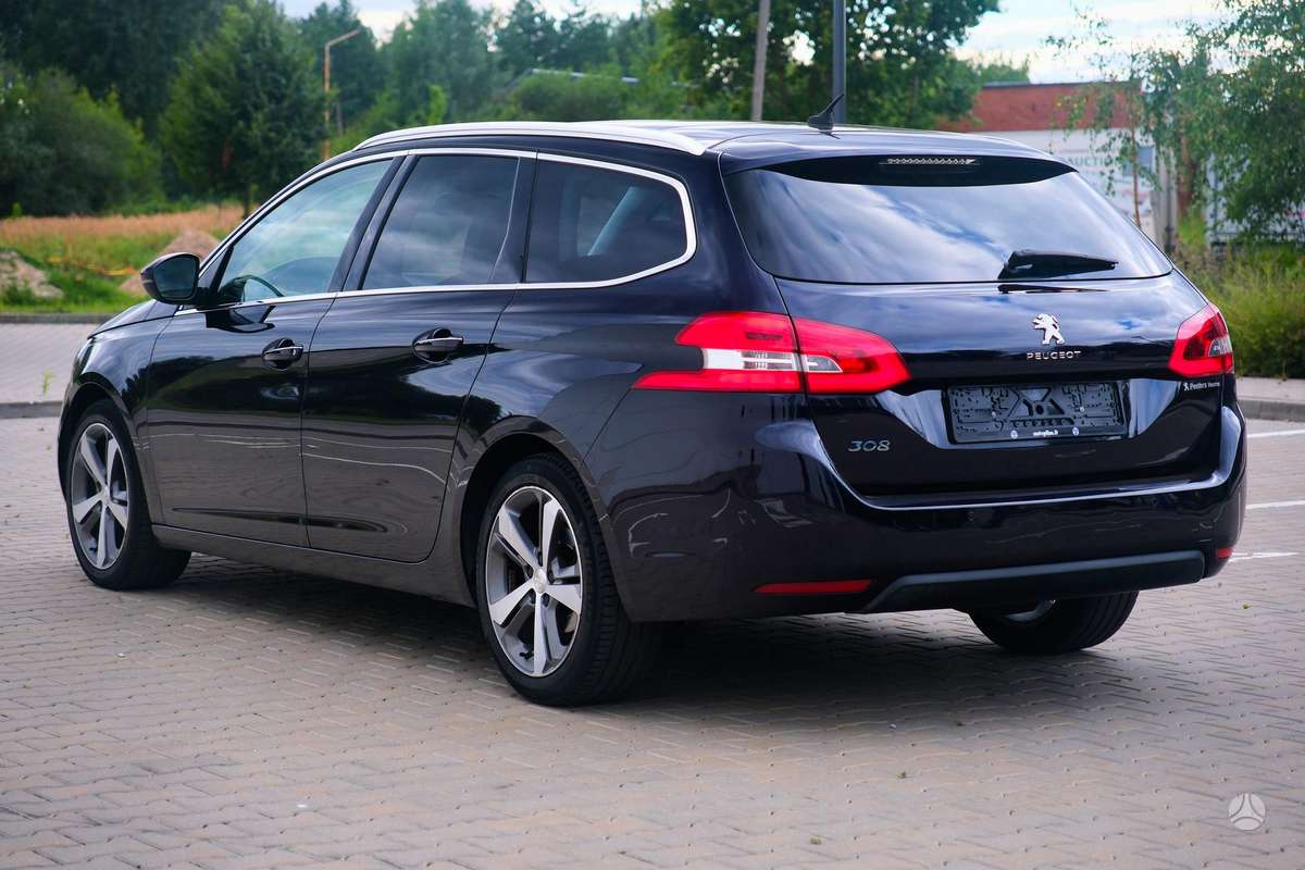 Peugeot 308, 1.2 l., Универсал