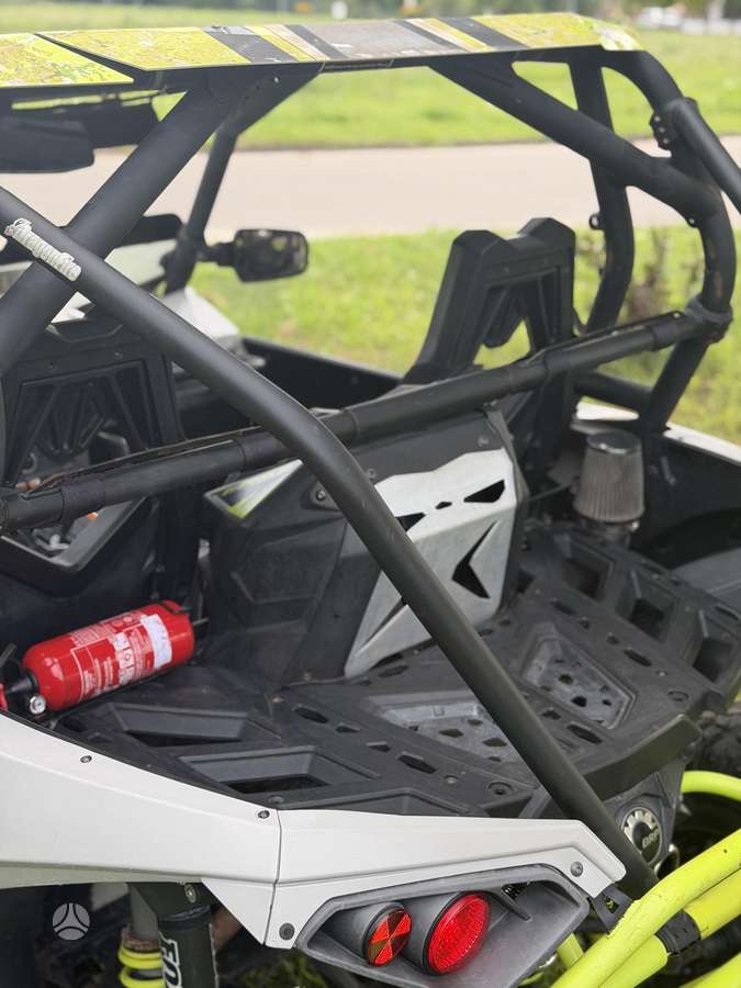Can-Am Maverick 1000cc, квадроциклы