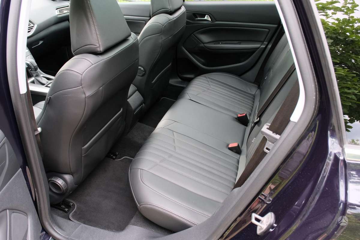 Peugeot 308, 1.2 l., Универсал