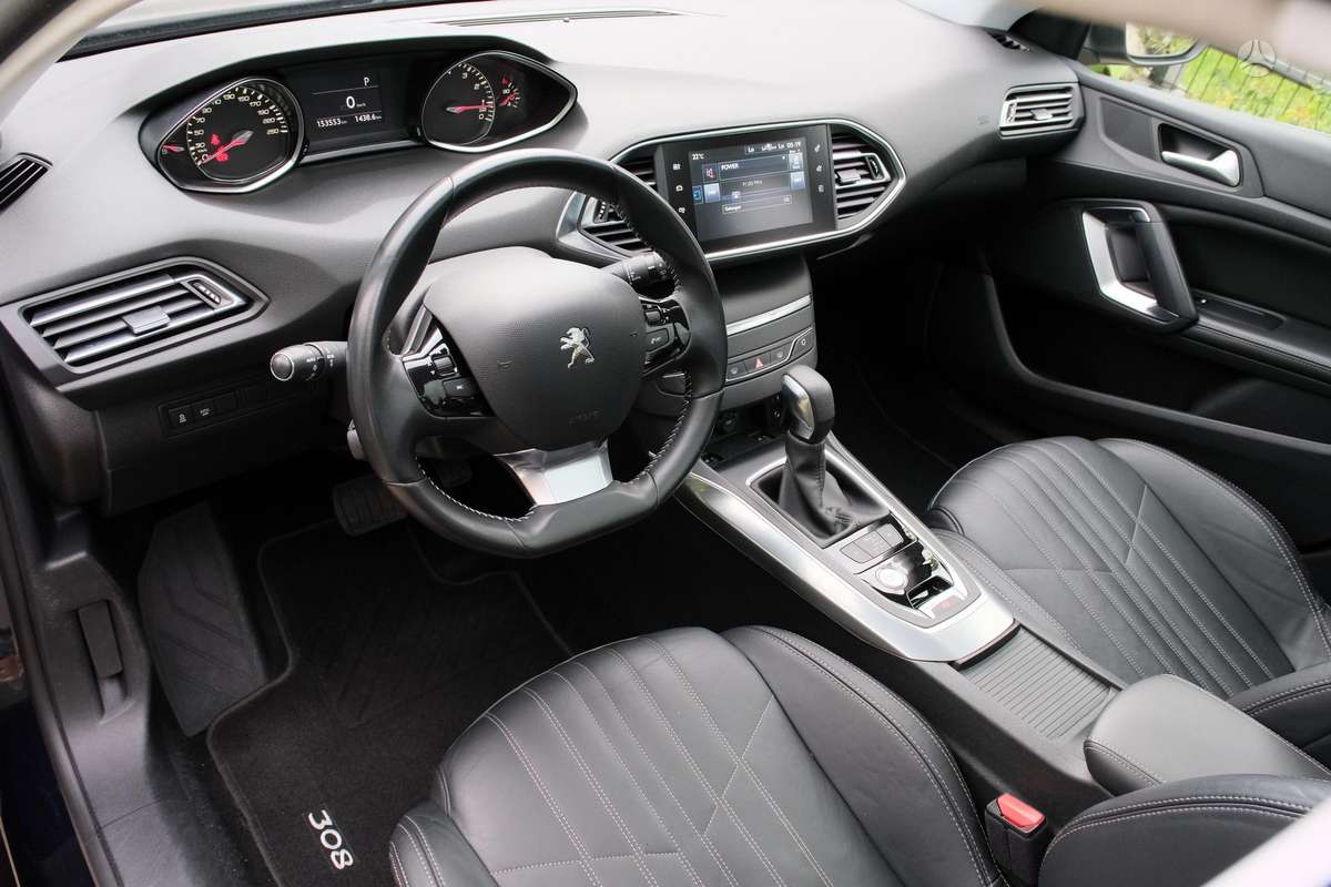 Peugeot 308, 1.2 l., Универсал