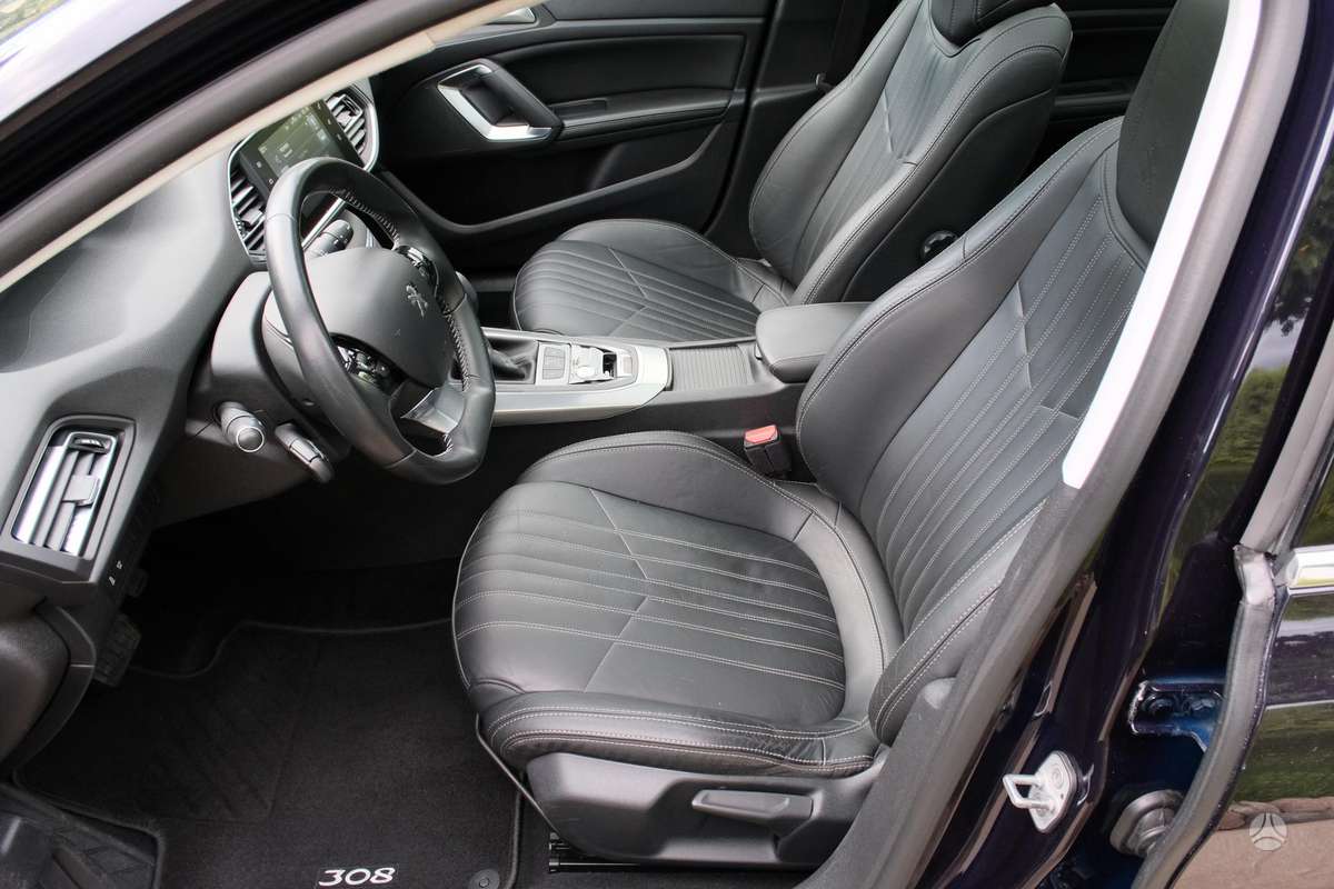 Peugeot 308, 1.2 l., Универсал