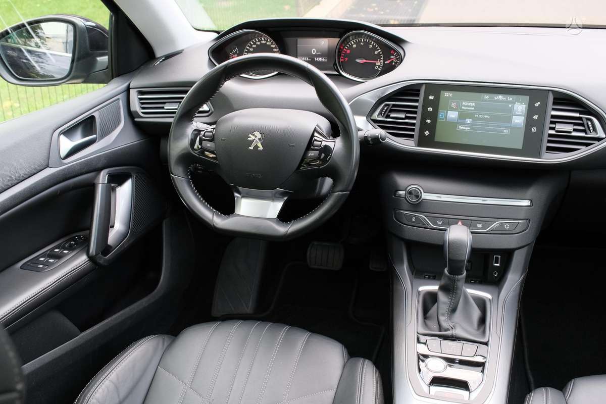 Peugeot 308, 1.2 l., Универсал