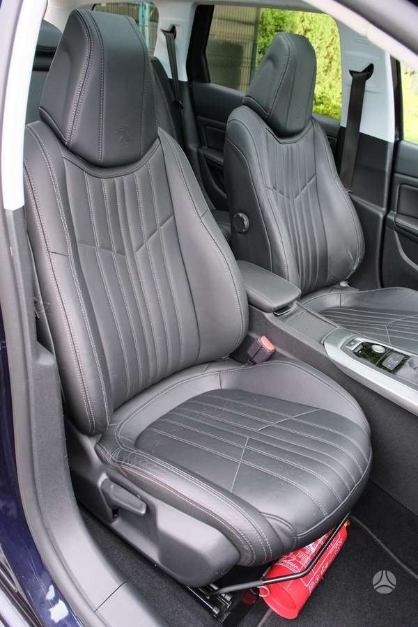 Peugeot 308, 1.2 l., Универсал