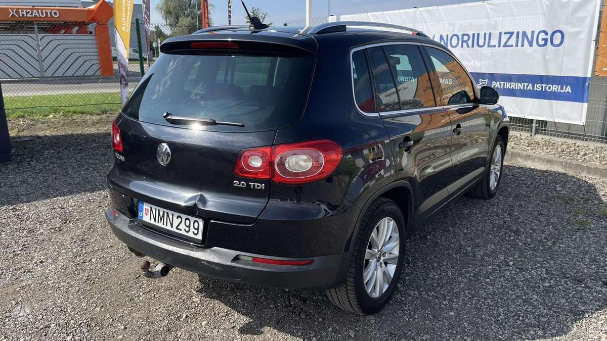 Volkswagen Tiguan - 10