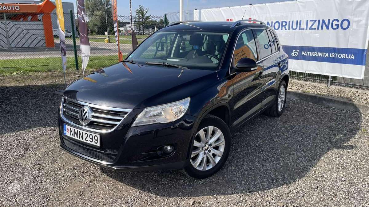 Volkswagen Tiguan - 11