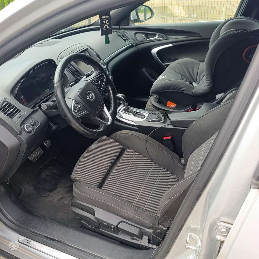 Opel Insignia, 2.0 l., Универсал