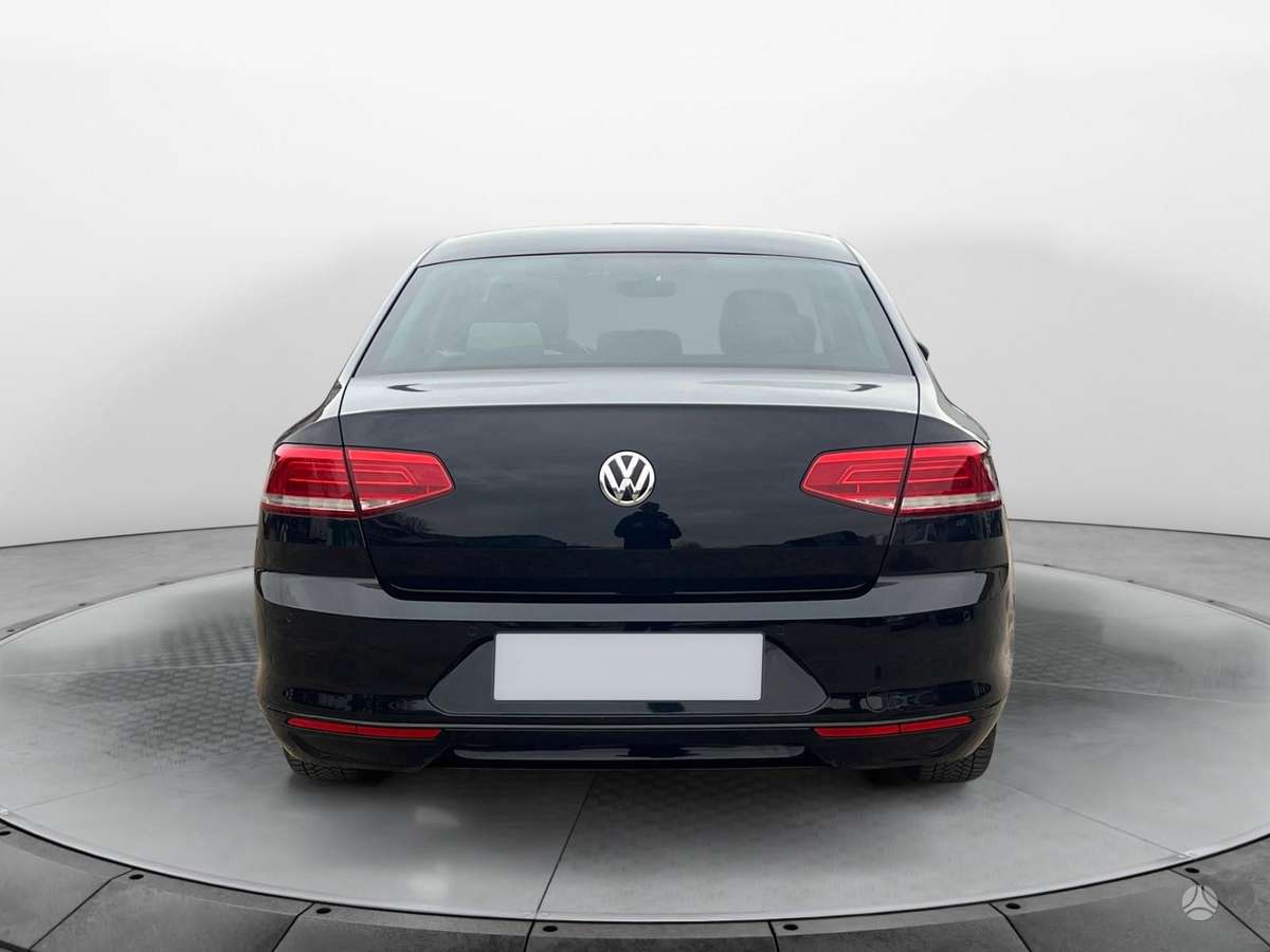 Volkswagen Passat - 6