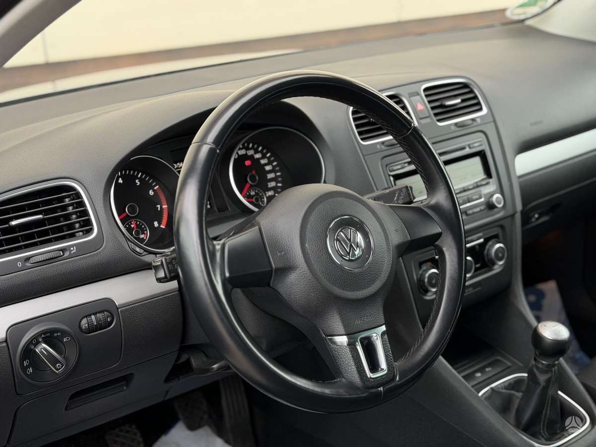 Volkswagen Golf, 1.2 l., hatchback