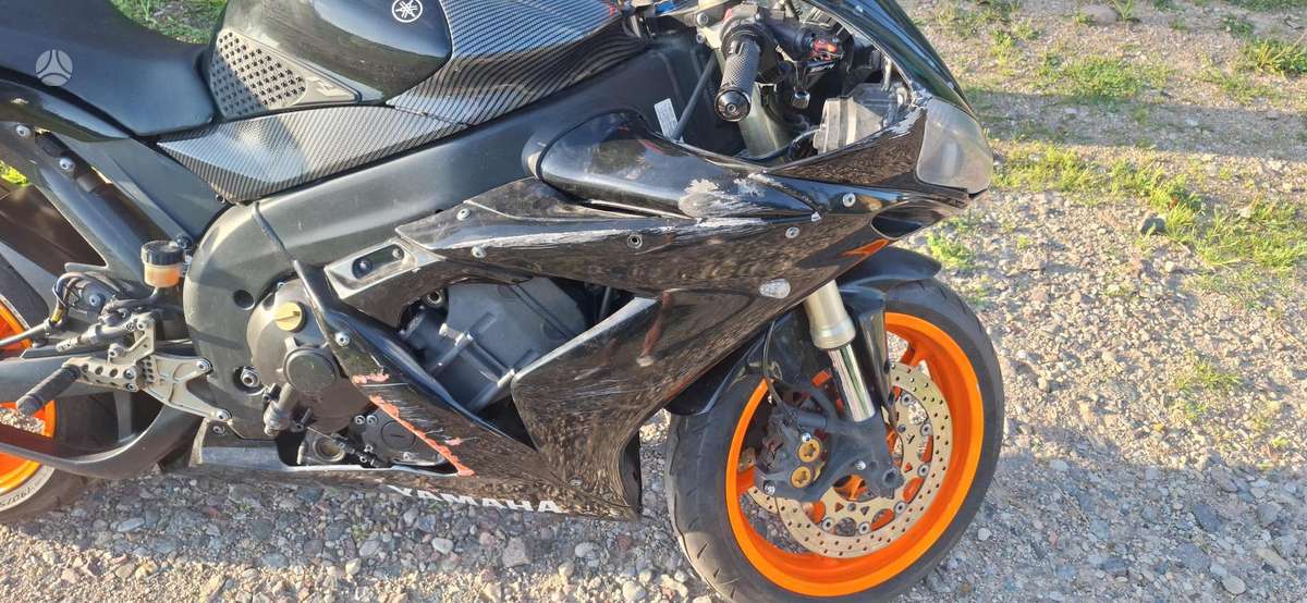 Yamaha R1 1000cc, superbikes