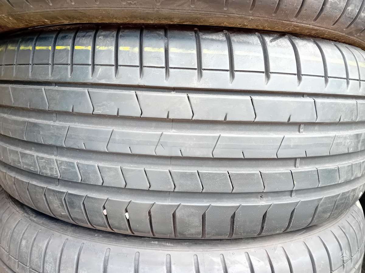 Pirelli, summer 235/45 R20