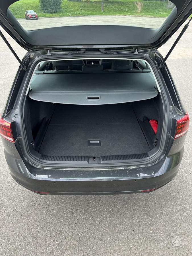 Volkswagen Passat - 9