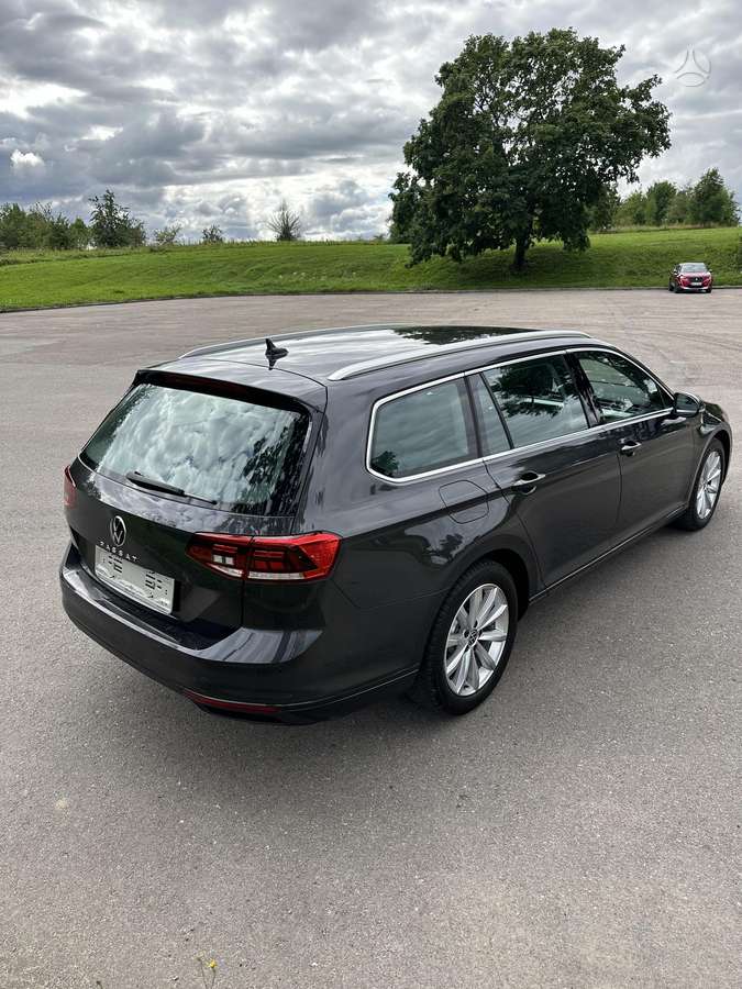Volkswagen Passat - 5